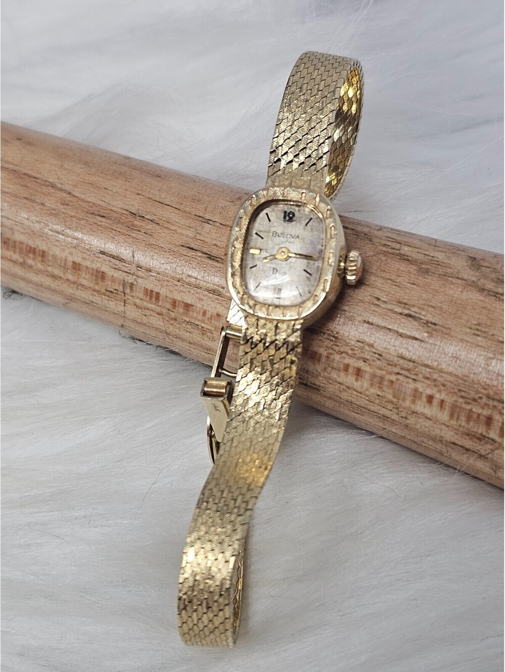 Vintage Bulova Dior 14K Solid Gold Ladies Watch 23 Jewels